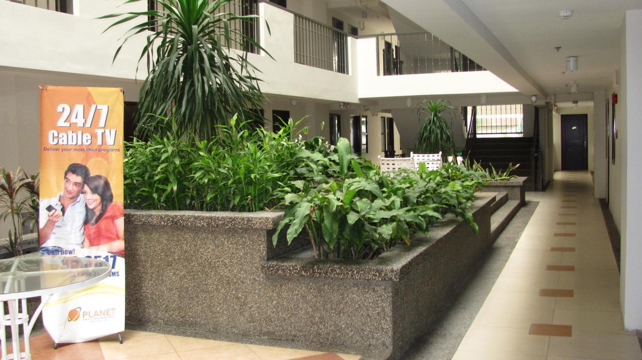 Two - 2Br Condo In The Heart Of Davao City Zewnętrze zdjęcie